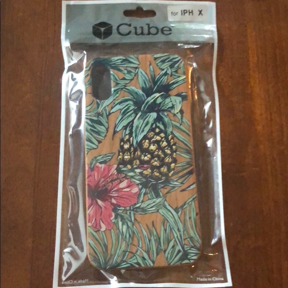 Pineapple iPhone X case.